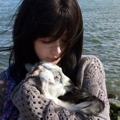 比基尼怪女